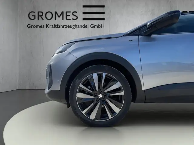 Peugeot 3008 view 11