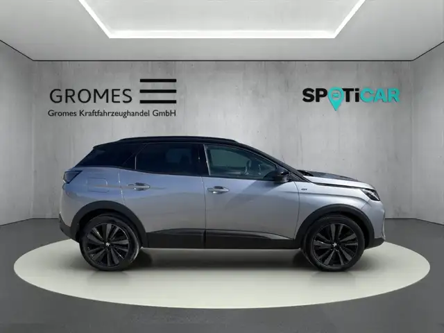 Peugeot 3008 view 2
