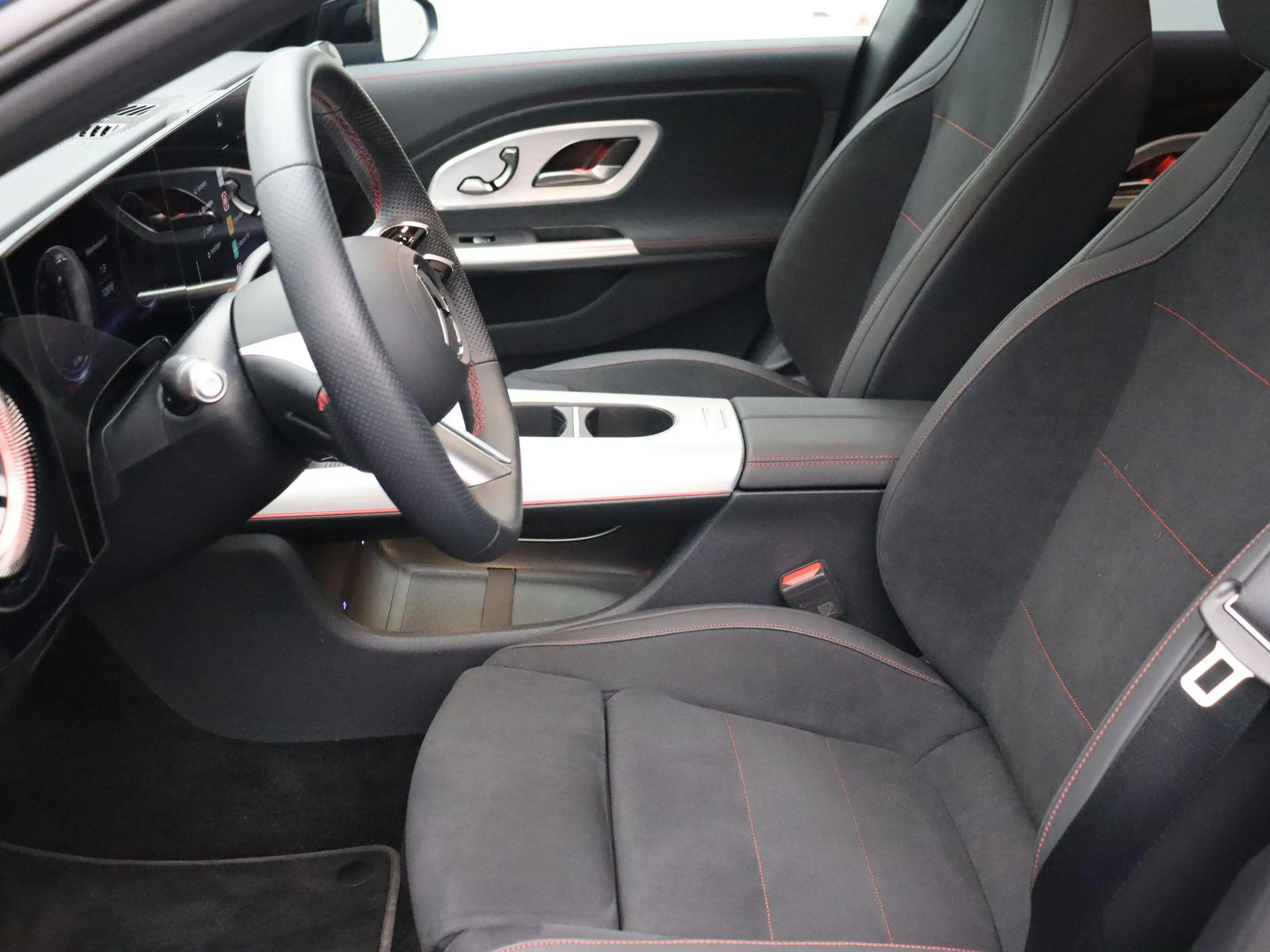 Mercedes-Benz CLA 250 250+ SPORT EDITION + MULTIBEAM + PANO + — photo 14