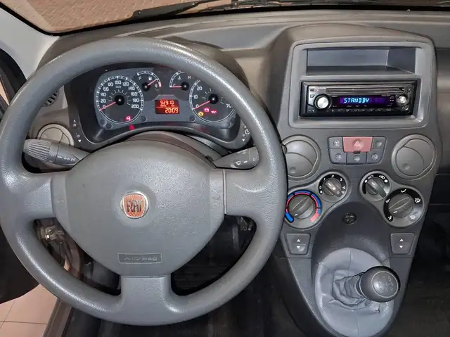 Fiat Panda view 12