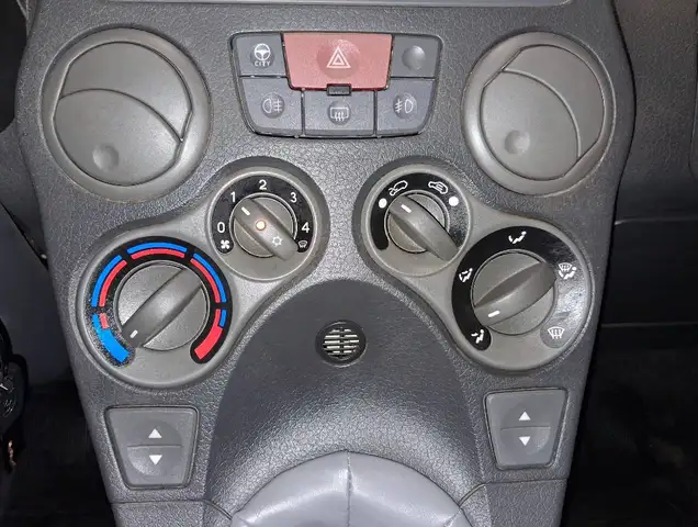 Fiat Panda view 15
