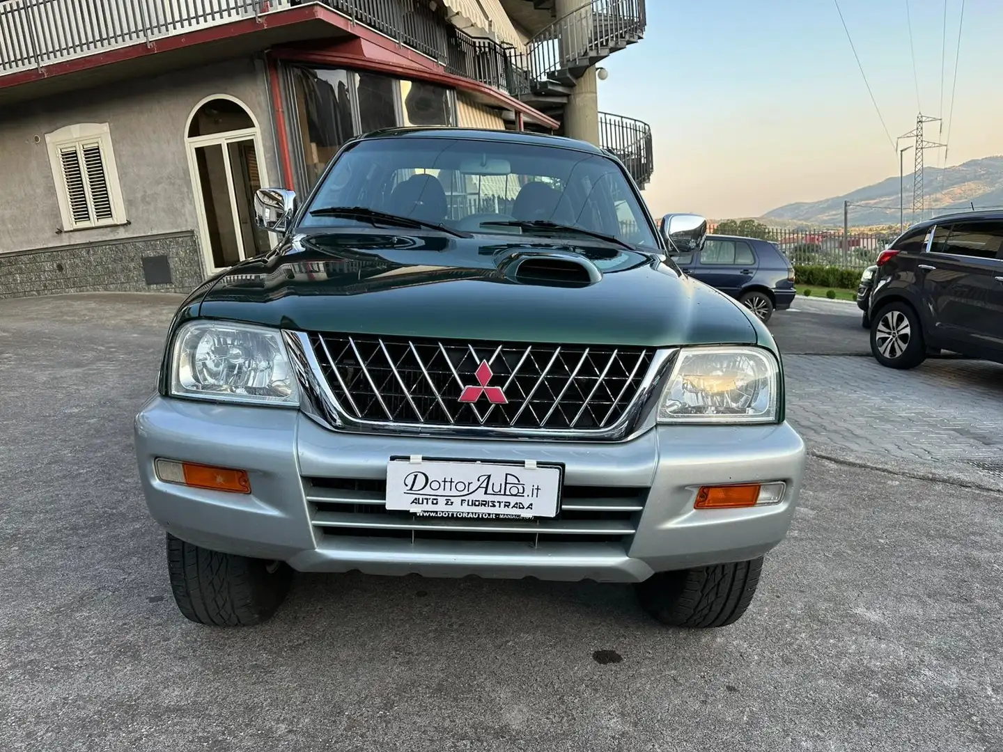 Mitsubishi L200 L200 d.cab 2.5 tdi GLS 4wd 115cv Verde - 2