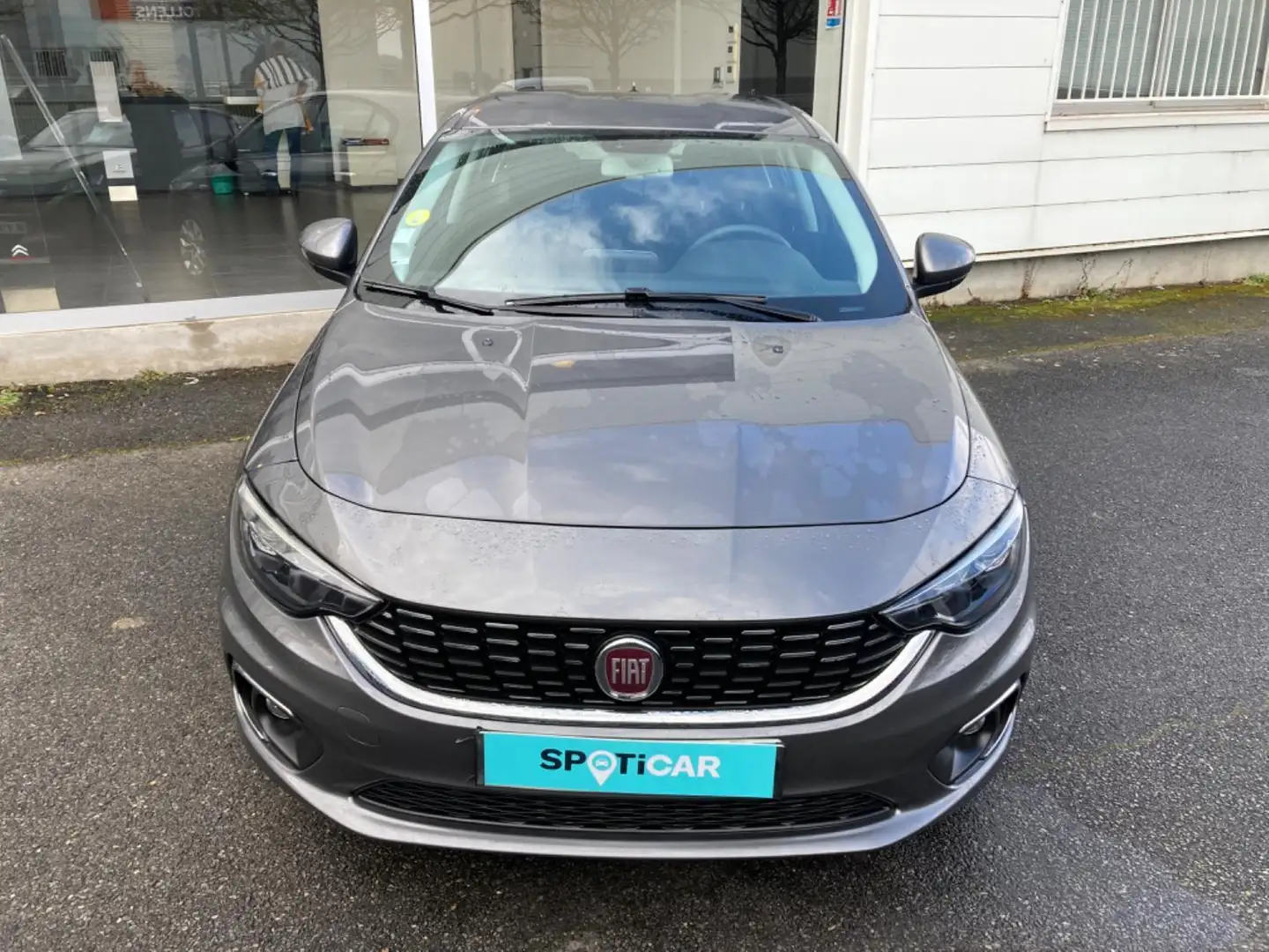Fiat Tipo TIPO 1.6 MULTIJET 120CH LOUNGE Gris - 1