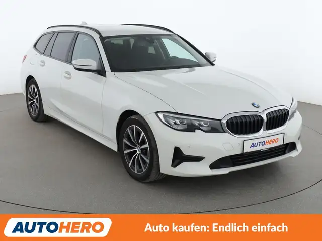 BMW 3 Series view 8