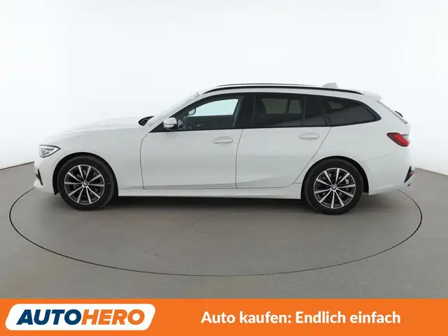 BMW 3 Series view 3