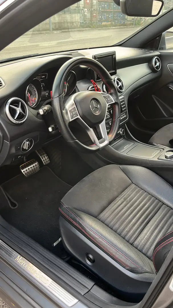 Mercedes-Benz CLA 220 220CDI AMG Line 7G-DCT - 2