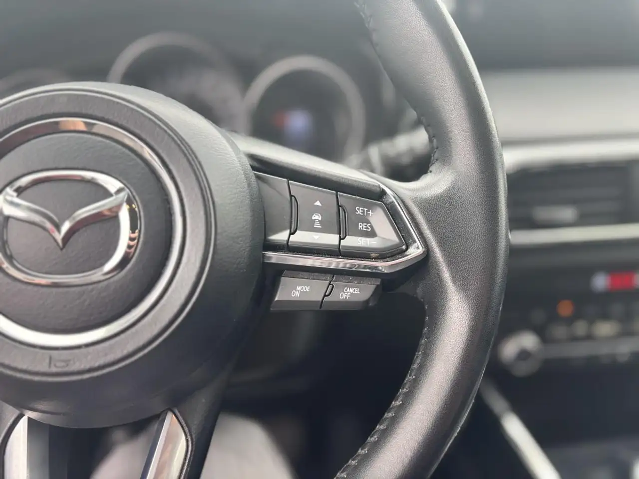 Mazda CX-9 снимка Mazda CX-9