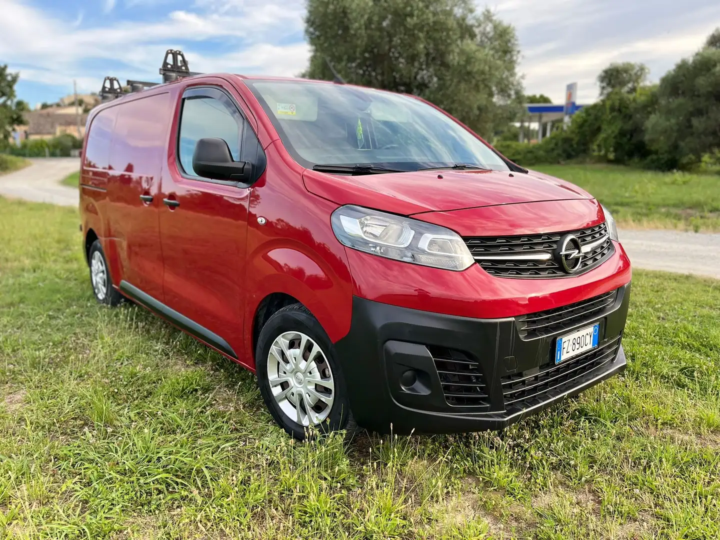 Opel Vivaro Rosso - 2