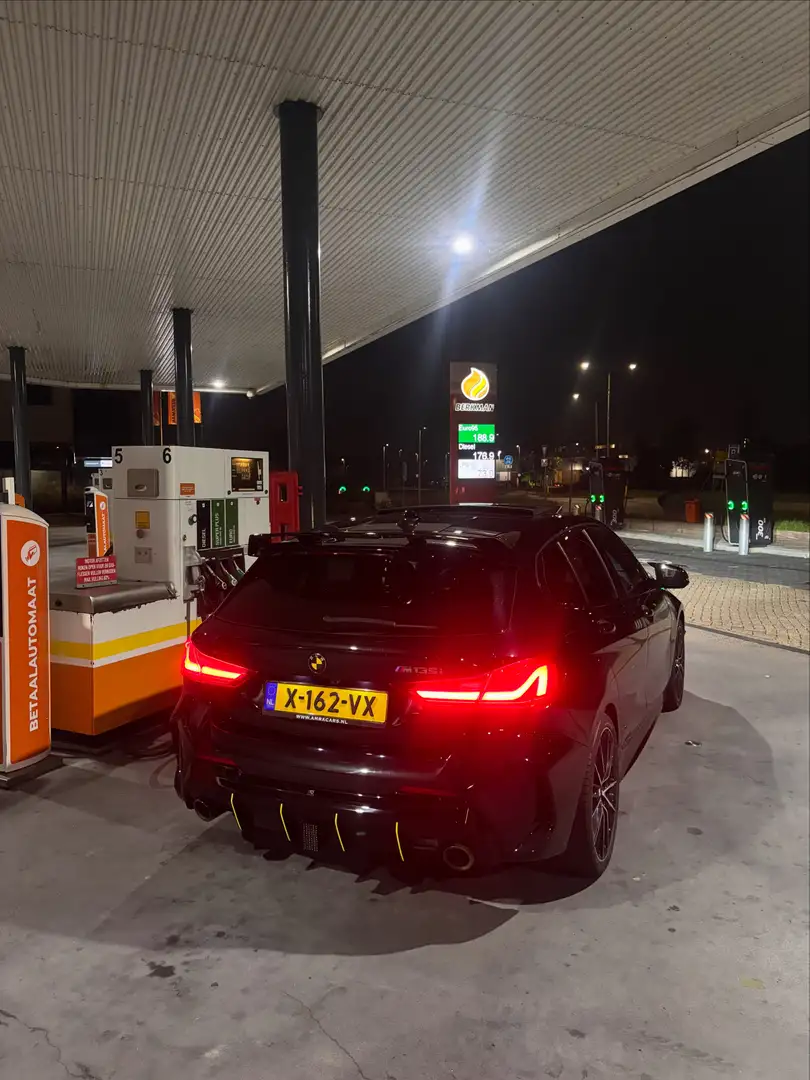 BMW 135 FULL OPTION! X DRIVE Zwart - 2