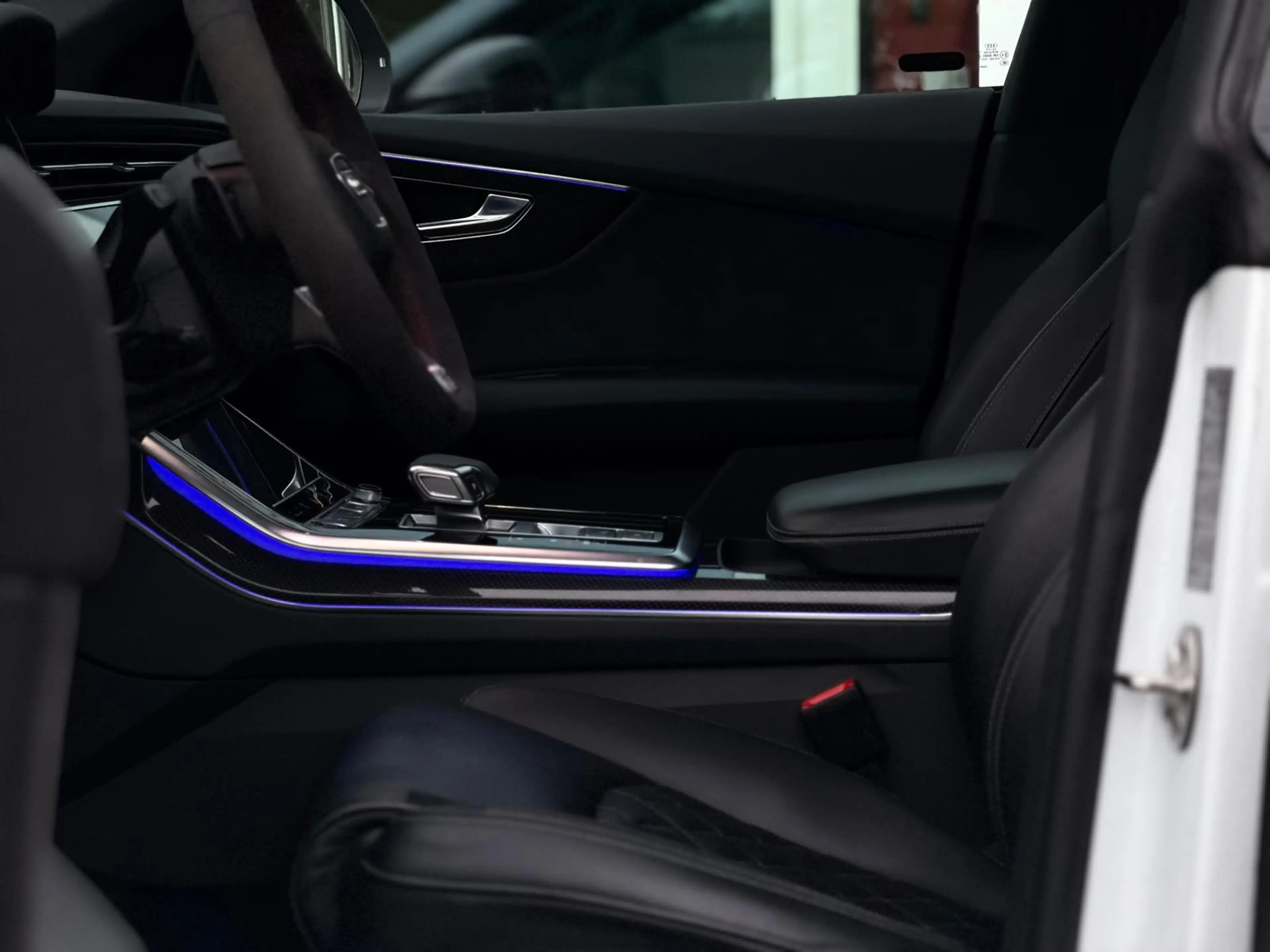 Audi SQ8 V8*Carbon*360°*HUD*HAL*AHK*Matrix*Pano*Lhz — photo 11