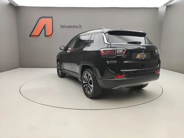 Jeep Compass view 5