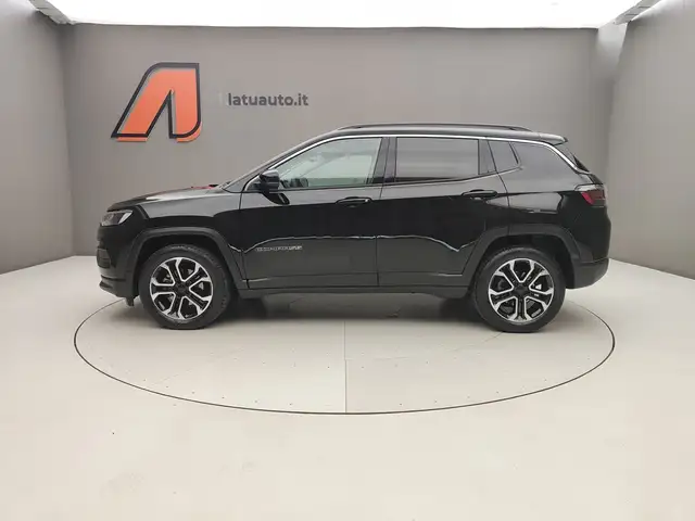 Jeep Compass view 4