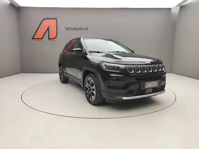 Jeep Compass view 3