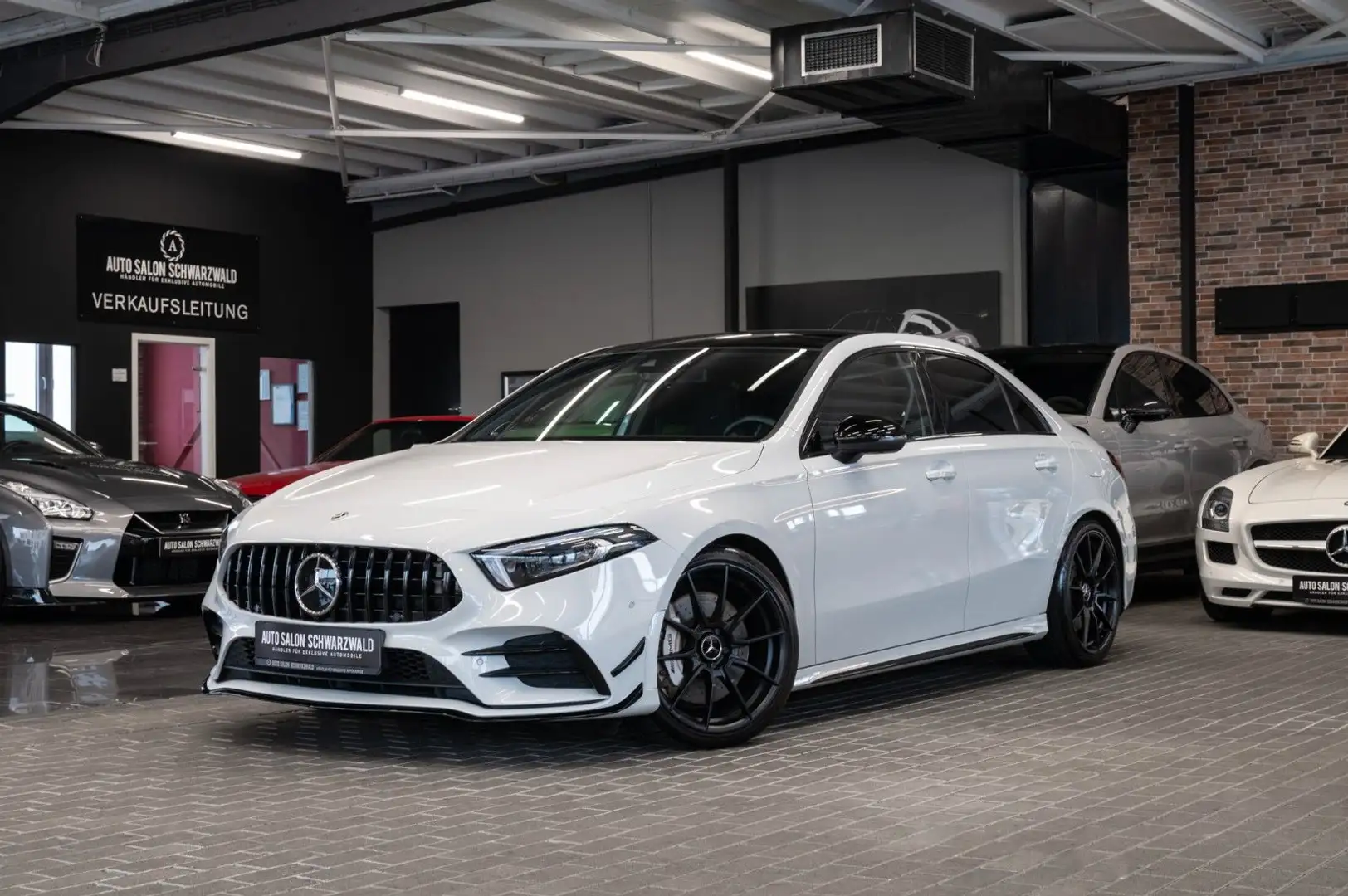 Mercedes-Benz A 35 AMG A35 AMG Lim. 4Matic|AERO-PAKET|AMG PERF. SITZE Weiß - 1