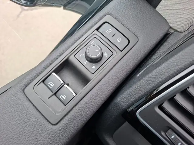 Volkswagen T6 Multivan T6 2.0 TDI Multivan Edition Ansicht 44