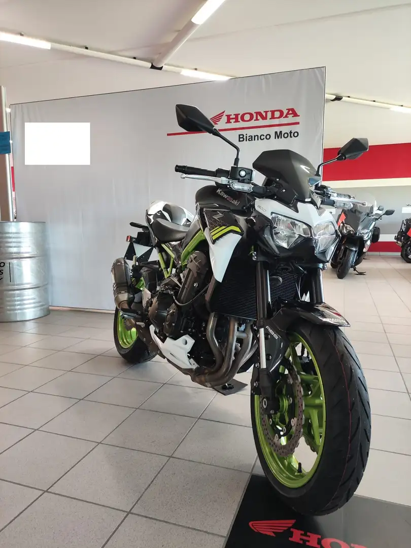 Kawasaki Z 900 Performance Bílá - 1