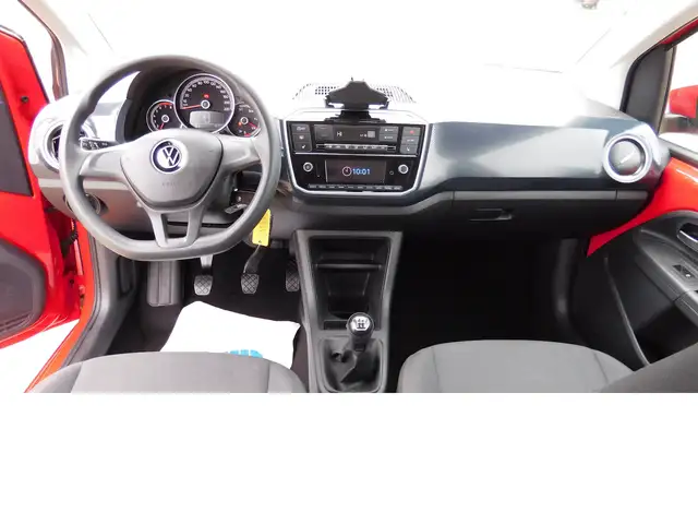 Volkswagen Up! view 9