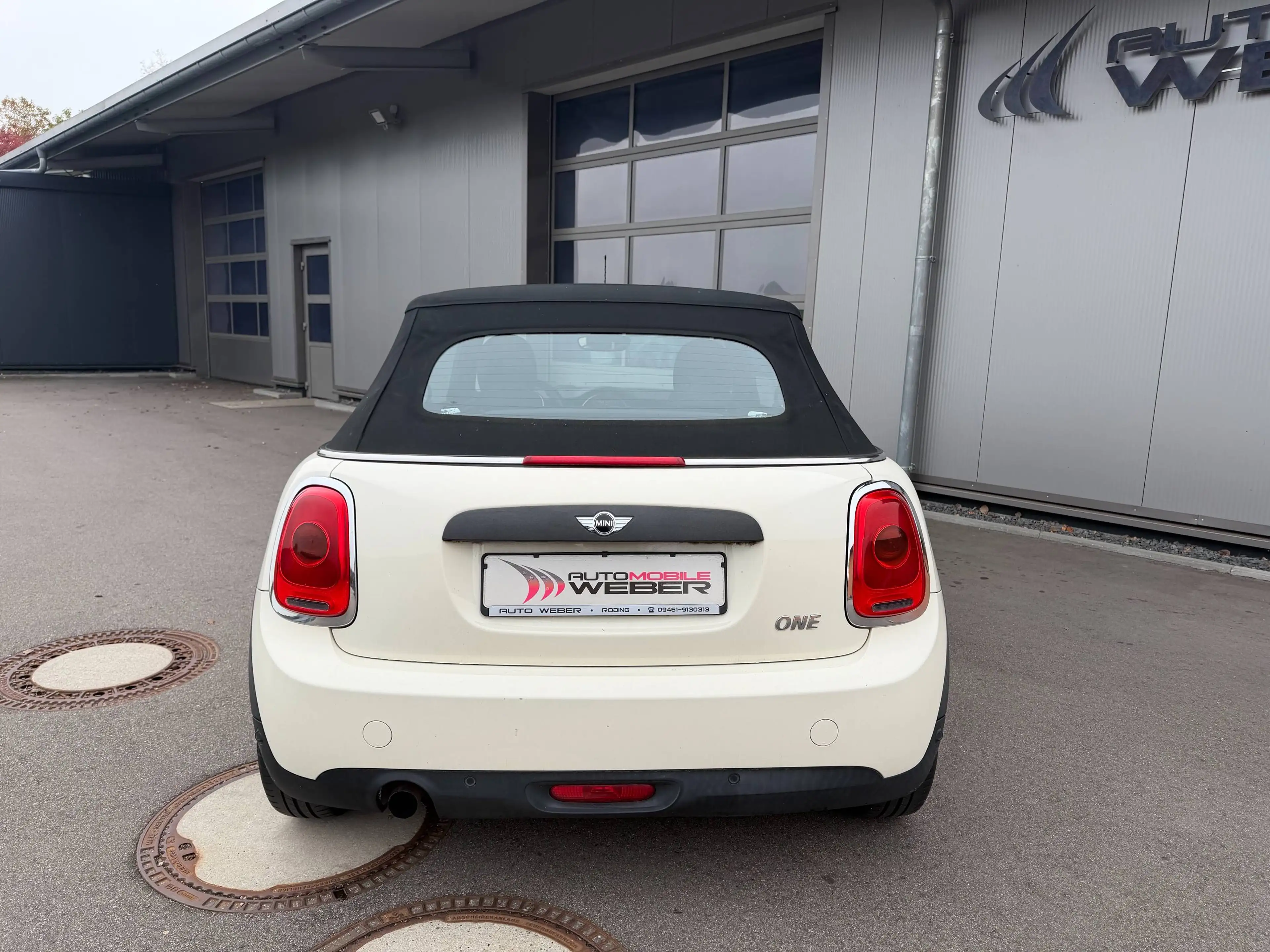MINI One Cabrio Mini One Cabrio *PEPPER*PARK-ASSISTENT*EXCITEMENT*SHZ* — photo 5