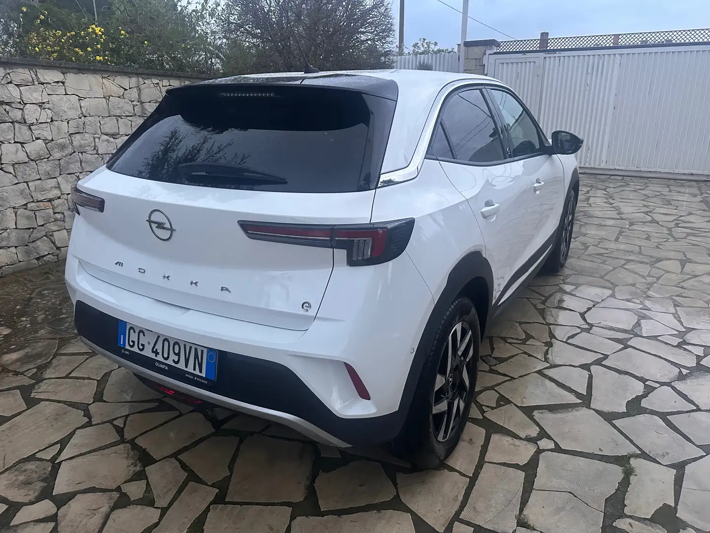 Opel Mokka Mokka II 2020 electric Ultimate 136cv Bianco - 1