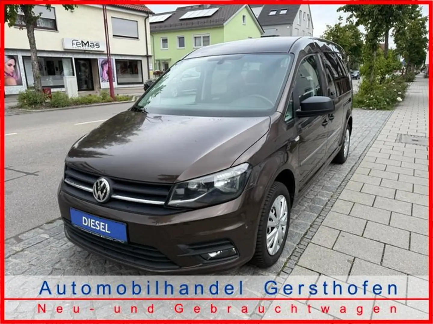 Volkswagen Caddy 2.0 TDI Maxi Rollstuhl Rampe Behindertentransport Braun - 1