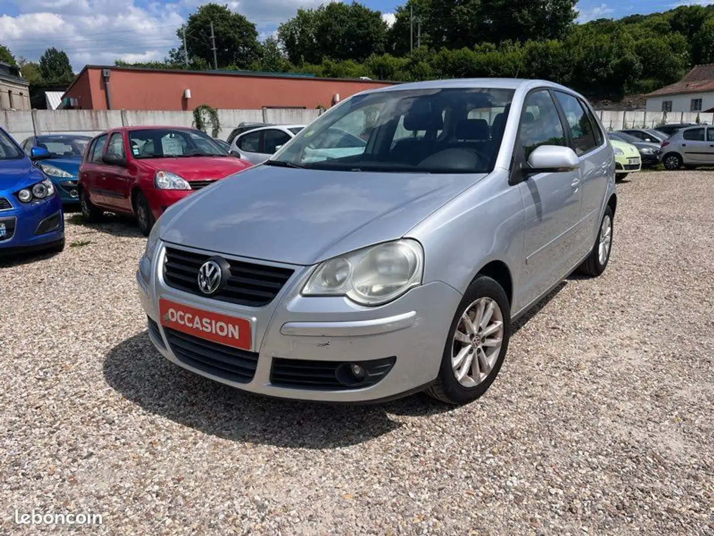 Volkswagen Polo 1.2 70CH Gris - 1