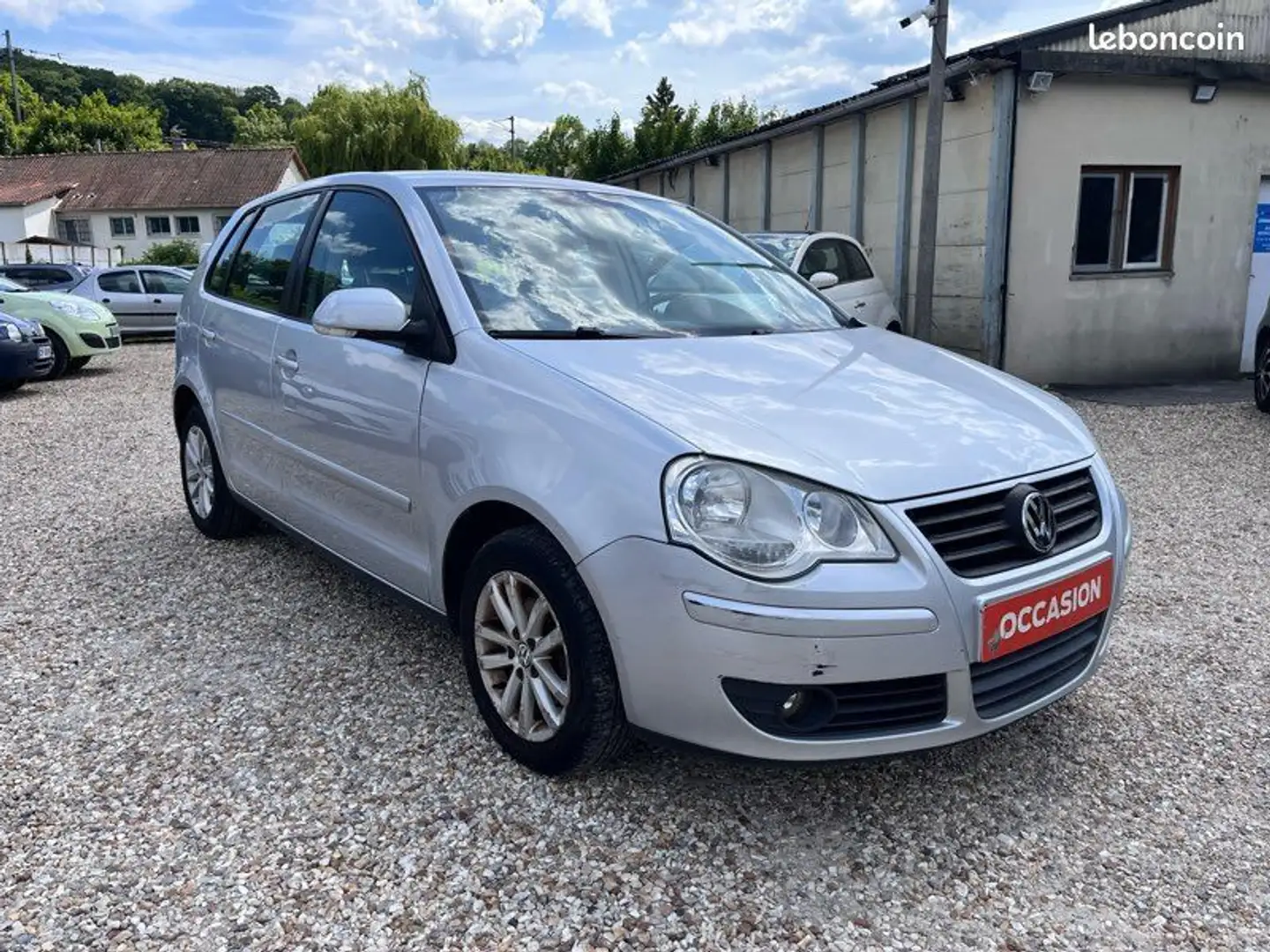 Volkswagen Polo 1.2 70CH Gris - 2