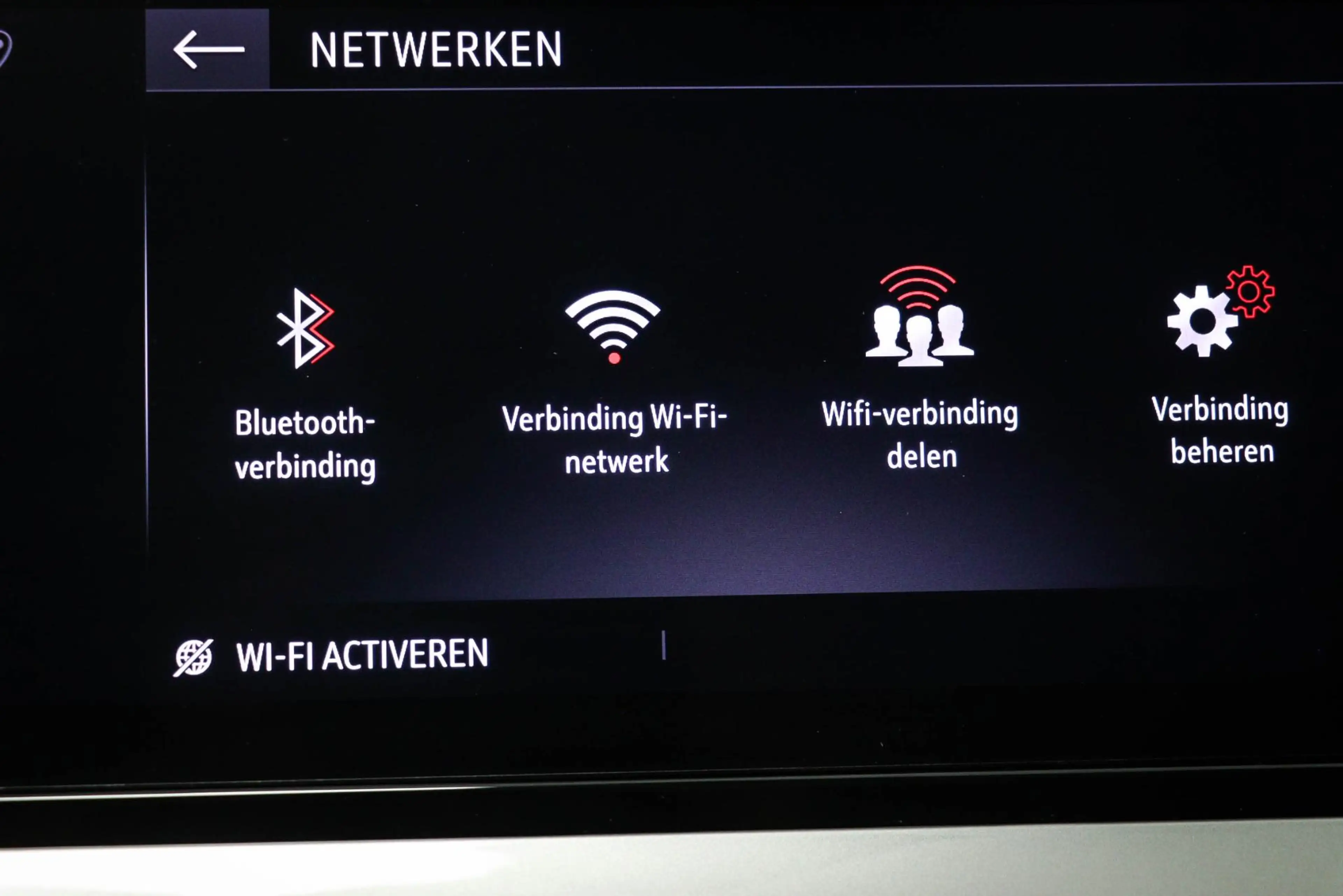 Opel Grandland 1.6 Turbo Plug-In Hybrid Business Elegance | CLIMA — photo 40