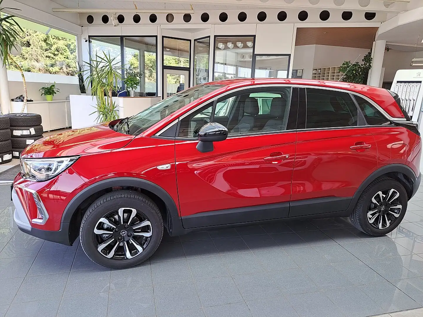 Opel Crossland 1,2 Turbo Edition Rouge - 2