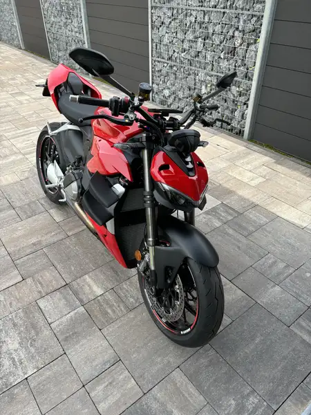 Ducati Streetfighter - foto 3