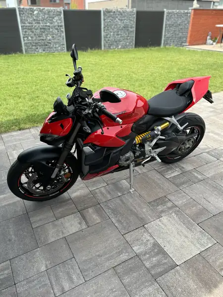 Ducati Streetfighter - foto 2