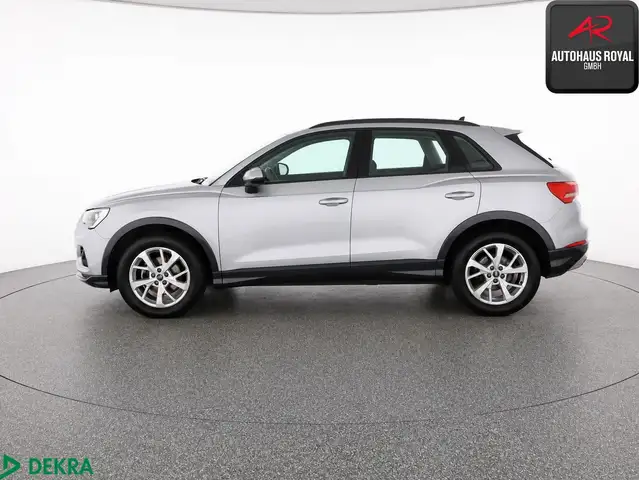 Audi Q3 view 2