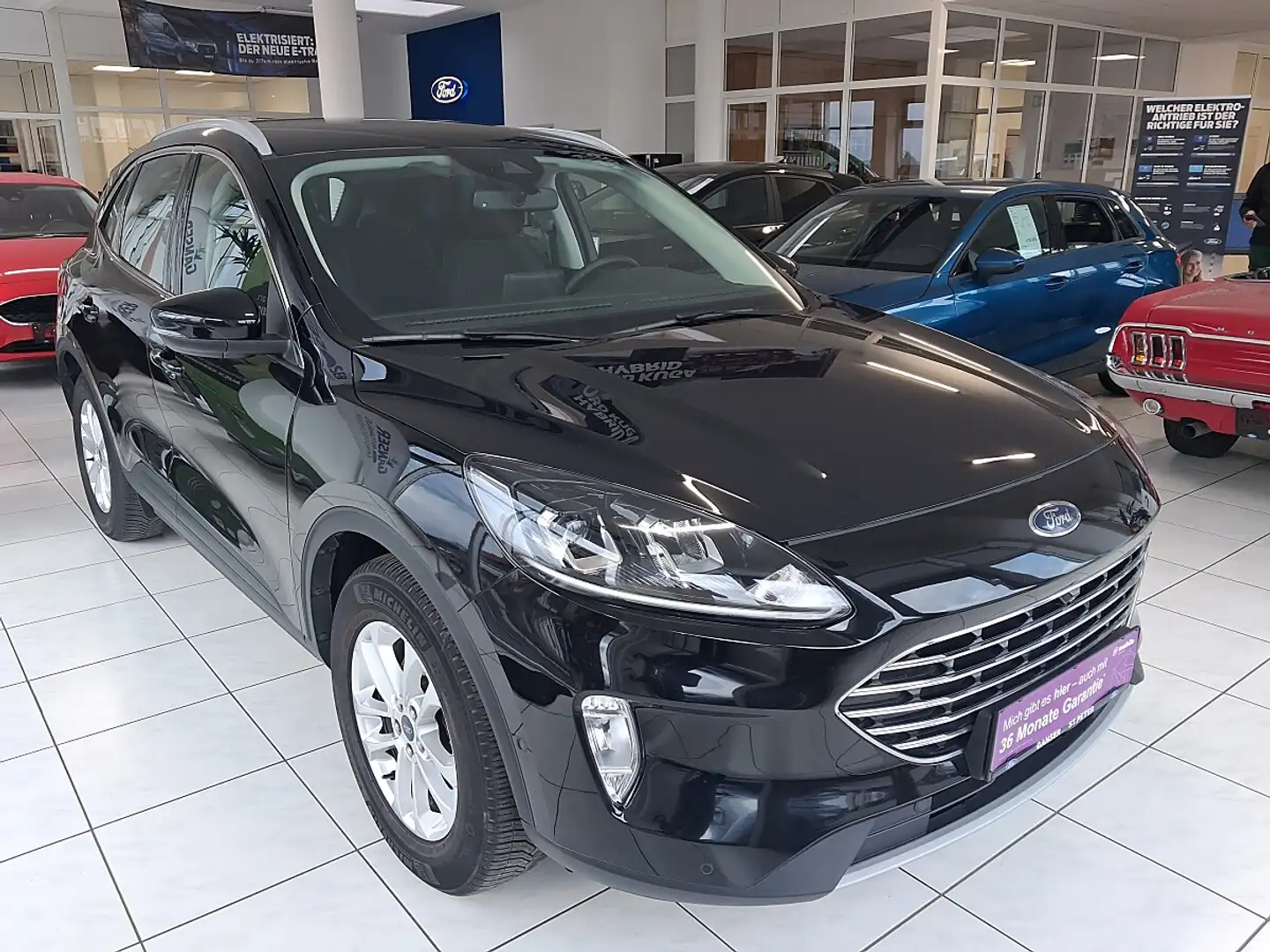 Ford Kuga 1,5 EcoBlue Titanium Schwarz - 1