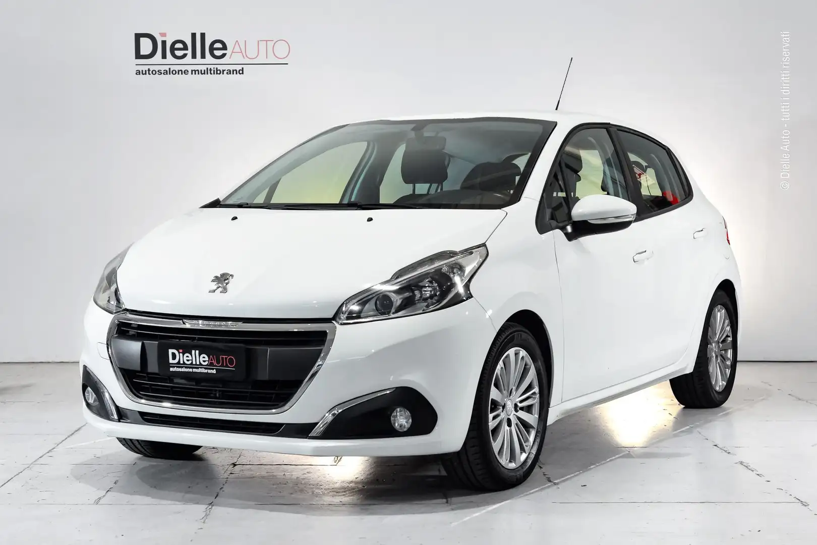 Peugeot 208 PureTech 82 5 porte Active Bianco - 1