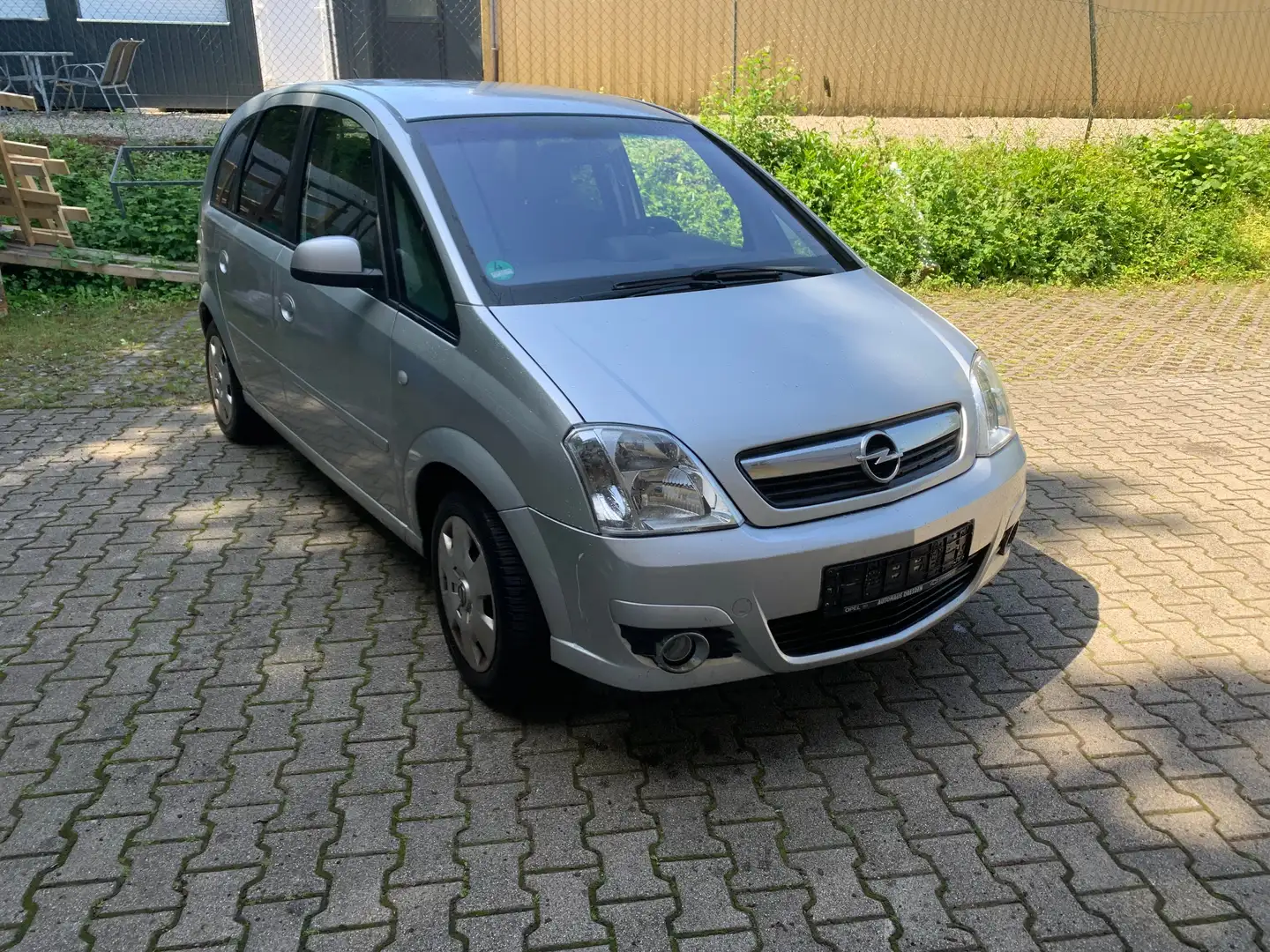 Opel Meriva Cosmo*TÜV NEU*SHZ*ALLWETTER*AHK* Grau - 1