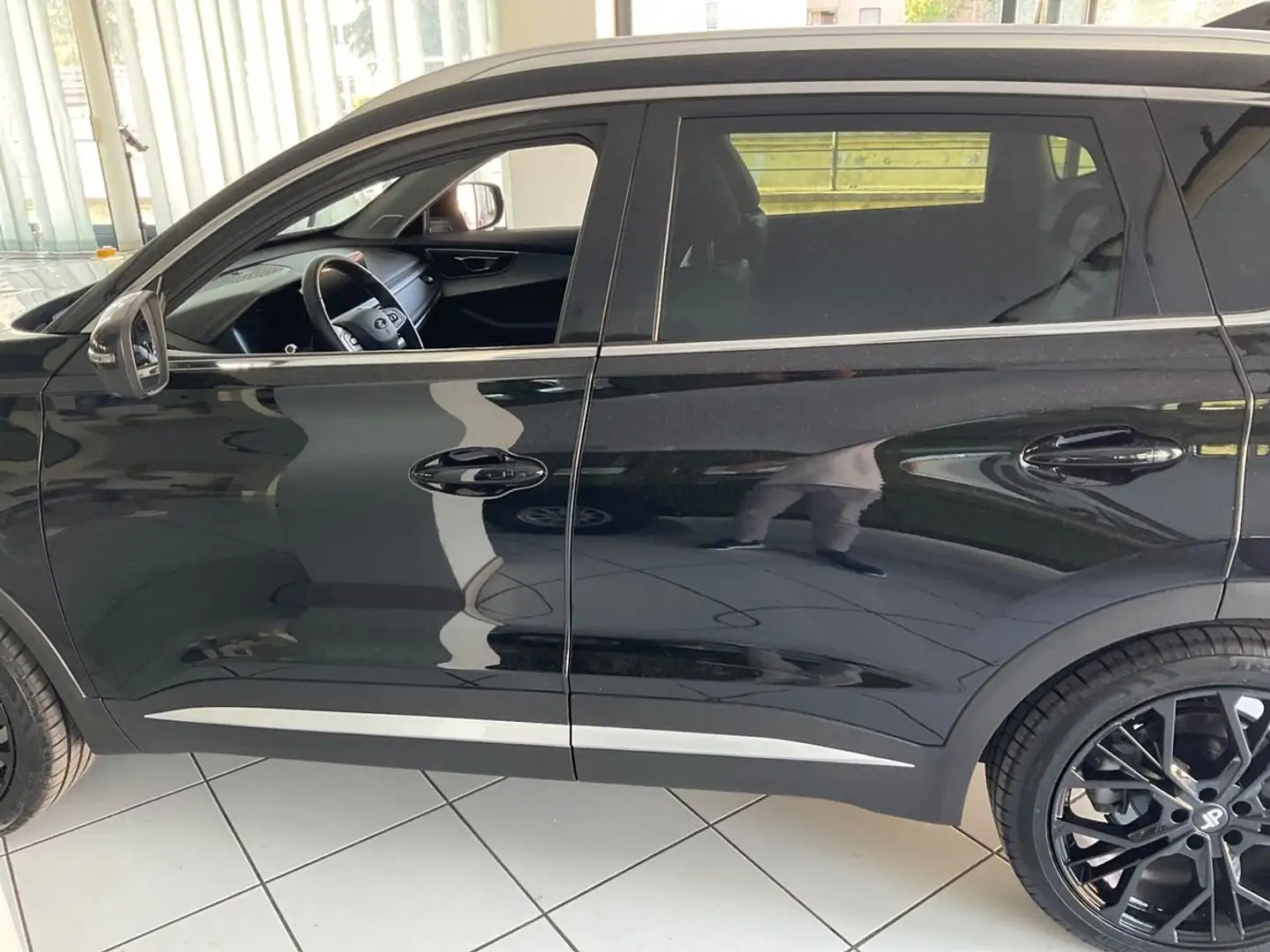 DR Automobiles DR6 DR 6.0 6.0 1.5 turbo Gpl 149cv cvt Zwart - 2