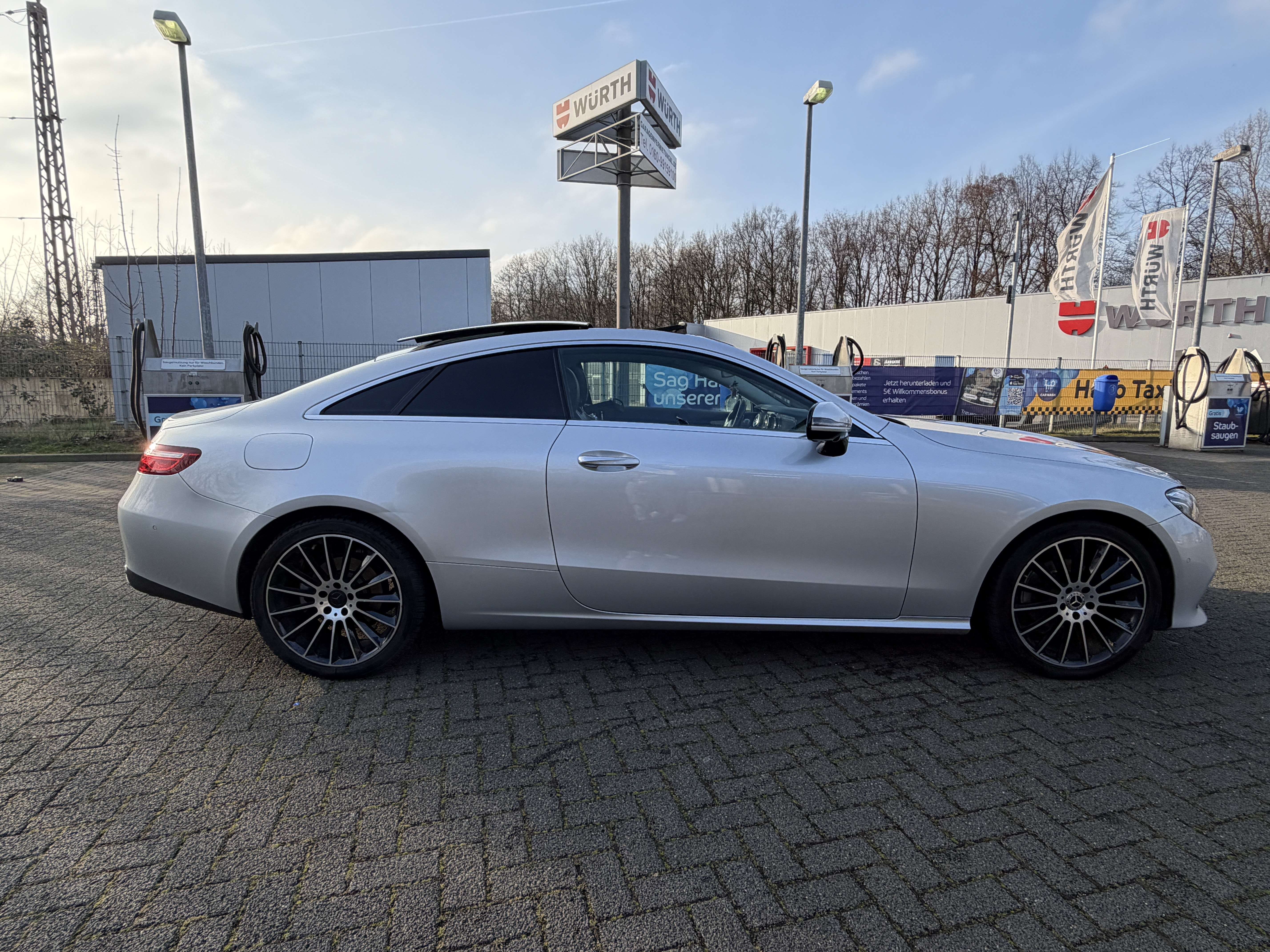 Second hand Mercedes Benz E-Class 200