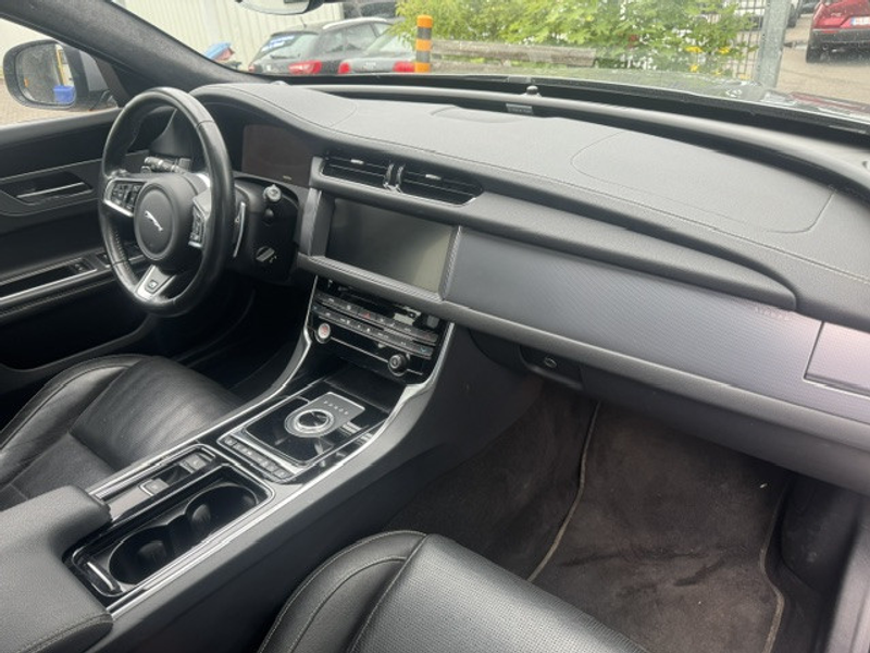 Jaguar XF JAGUAR XF 2.0 D R-SPORT PANORAMA LEDER NAVI KAMERA — photo 6