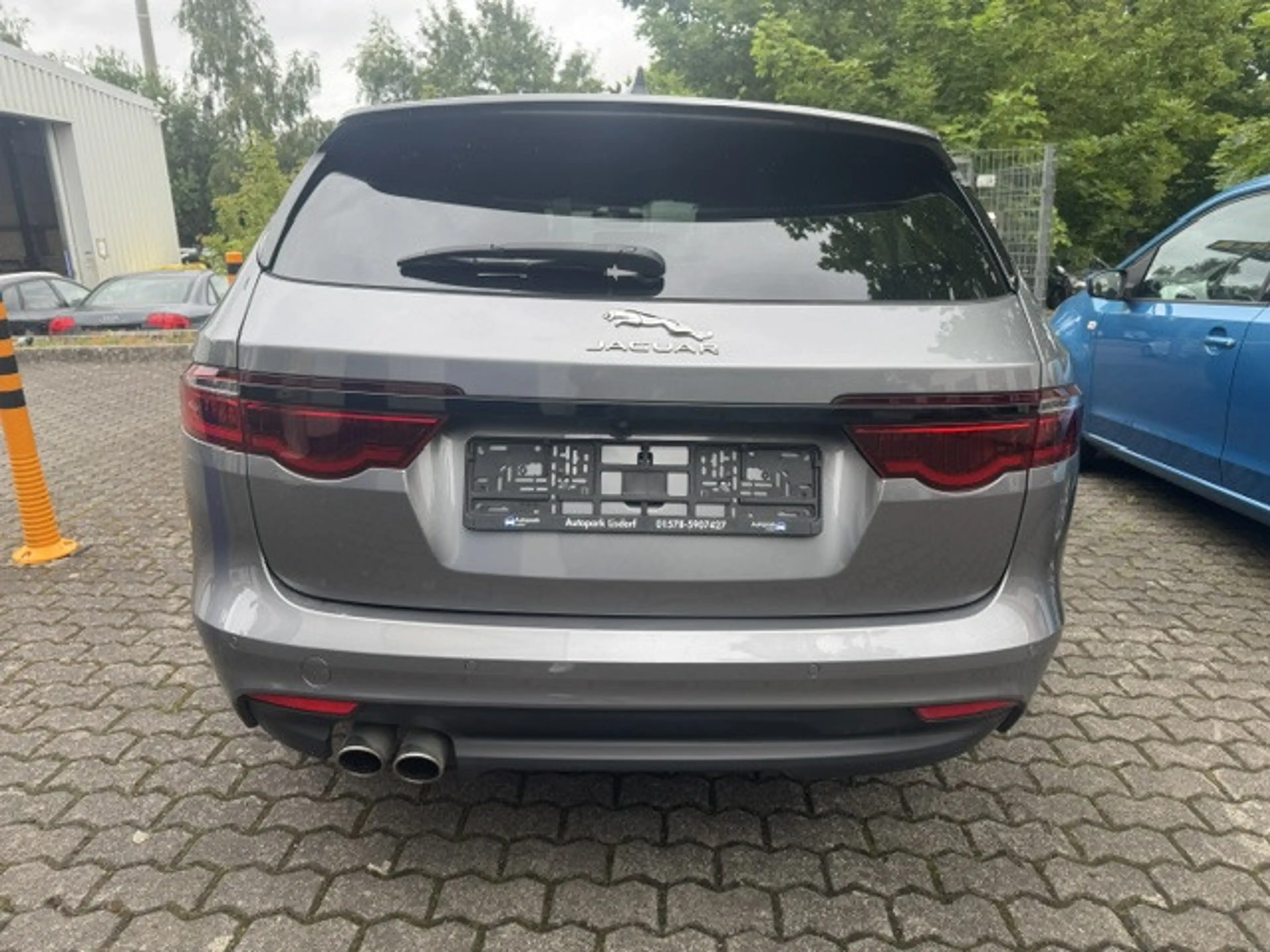 Jaguar XF JAGUAR XF 2.0 D R-SPORT PANORAMA LEDER NAVI KAMERA — photo 9