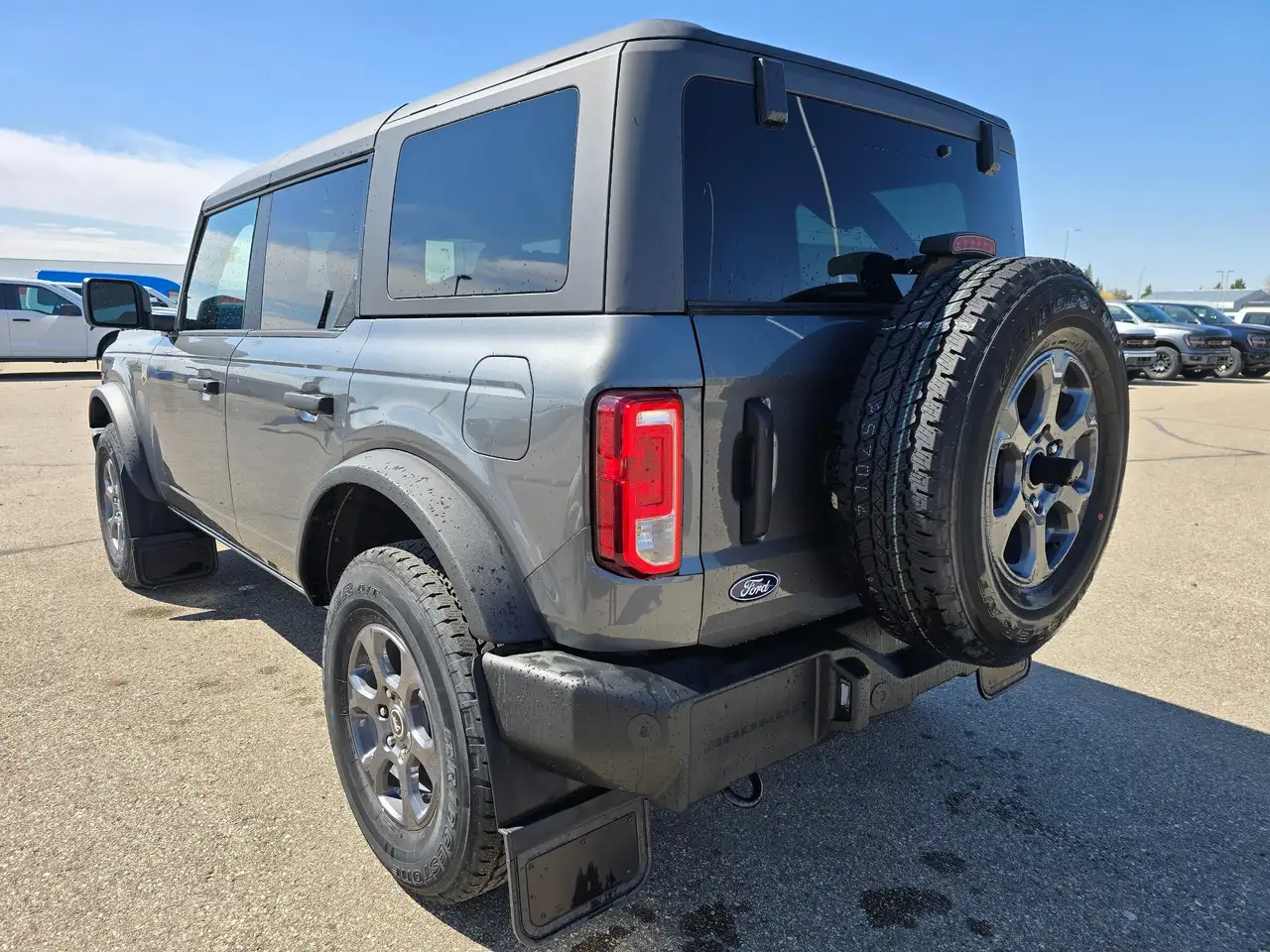 Ford Bronco снимка Ford Bronco