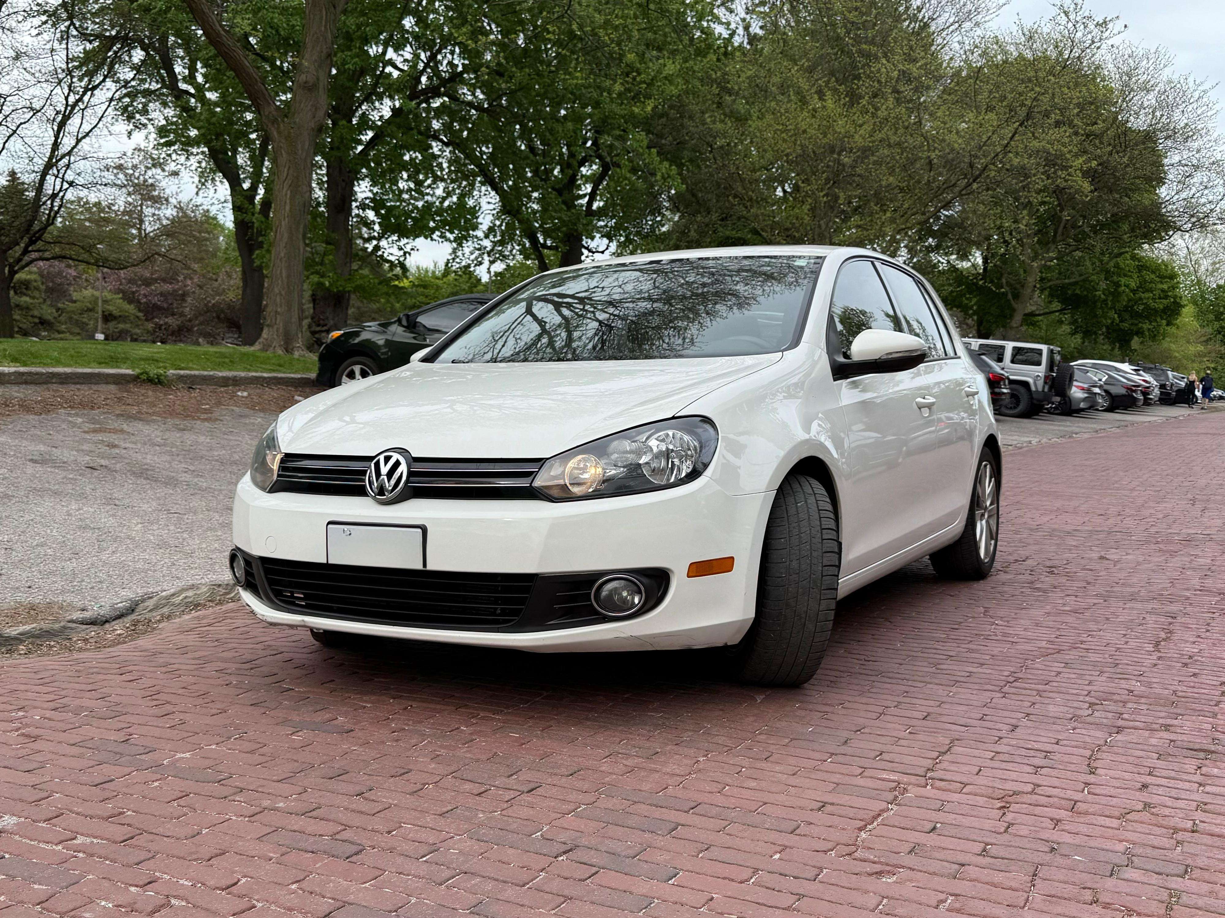 2013 Volkswagen Golf Highline