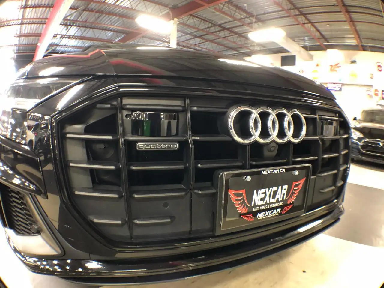 Audi Q8 снимка Audi Q8