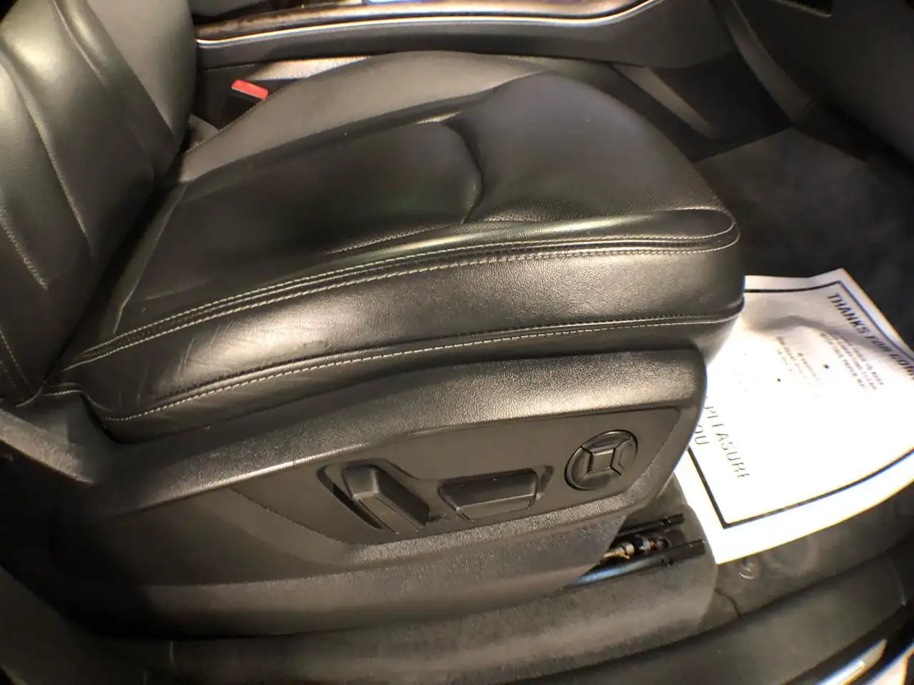 Audi Q8 снимка Audi Q8