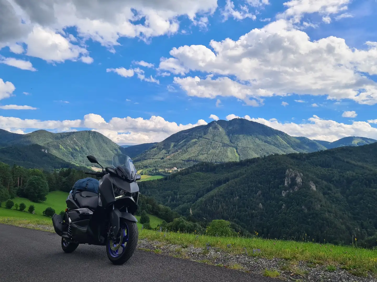 Yamaha X-Max 125 MIVV Auspuff, Garantie noch 2 Jahre Schwarz - 1