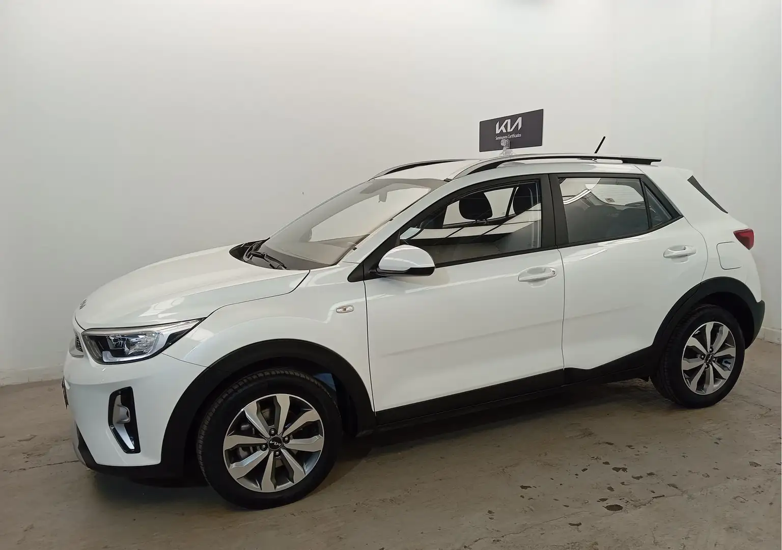 Kia Stonic 1.0 T-GDi MHEV Concept 100 Blanc - 2