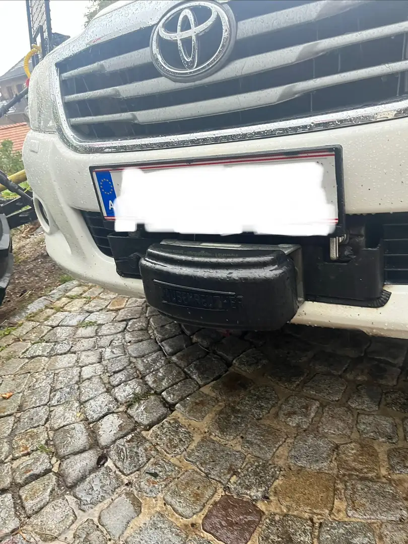 Toyota Hilux Hilux DK City 4WD 3,0 D-4D 170 City Weiß - 2