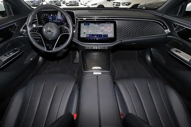 Mercedes-Benz E-Class view 6