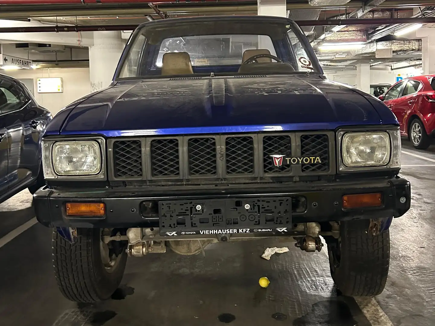 Toyota Hilux Blau - 2