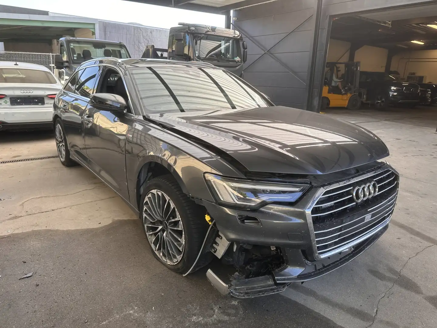 Audi A6 A6 Avant 50 TFSI e quattro S tronic sport Gris - 1