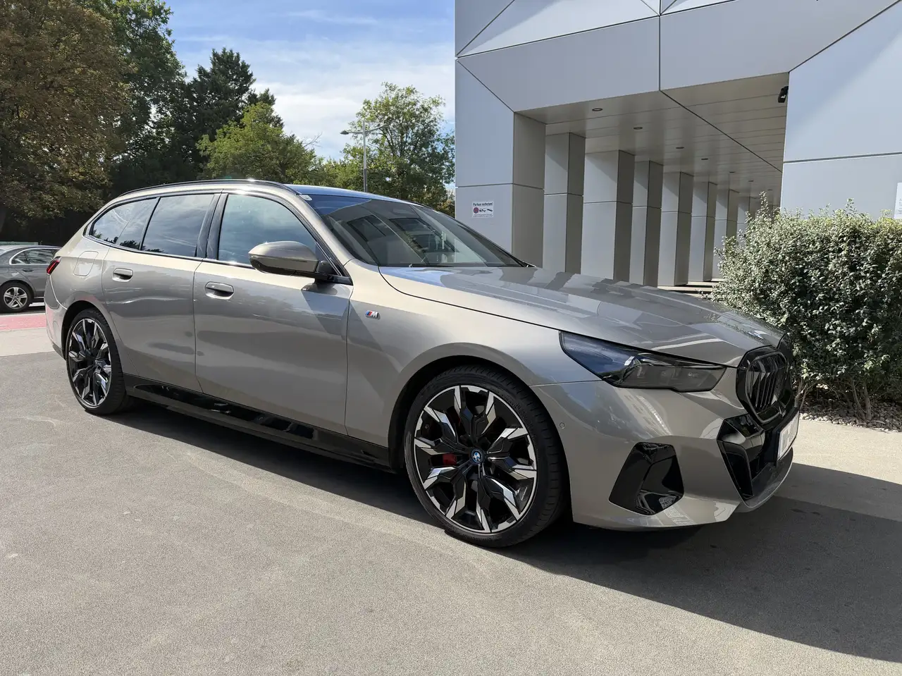 BMW 550