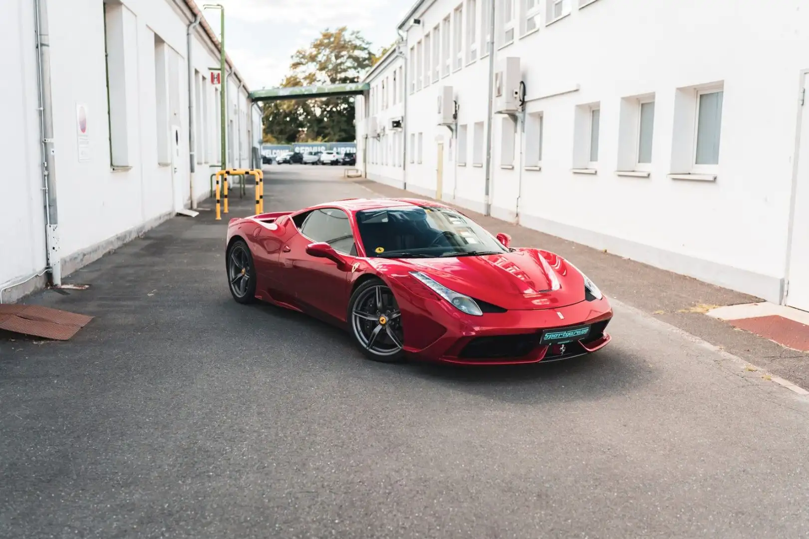 Ferrari 458 Speciale *ROSSO FUOCO/CARBON/LIFT* Rot - 2